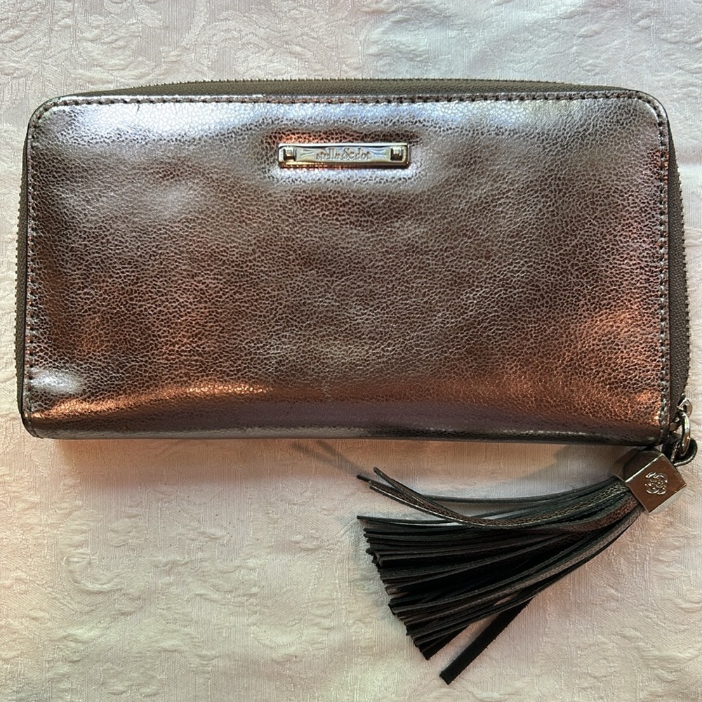 Stella & Dot Sleek Silver Metallic Finish Zippered Wallet with Tassel